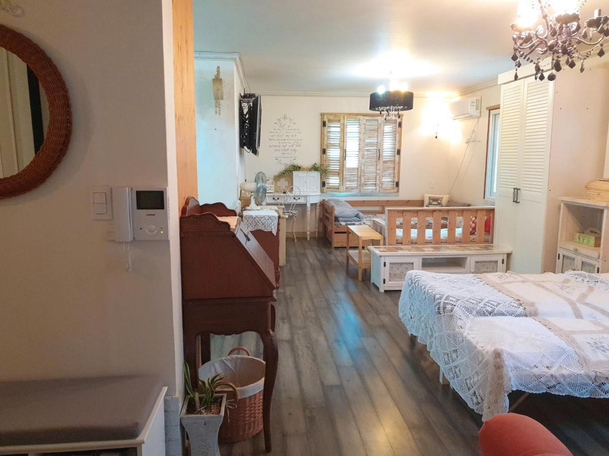 The Antique Apartment Busan Exterior photo